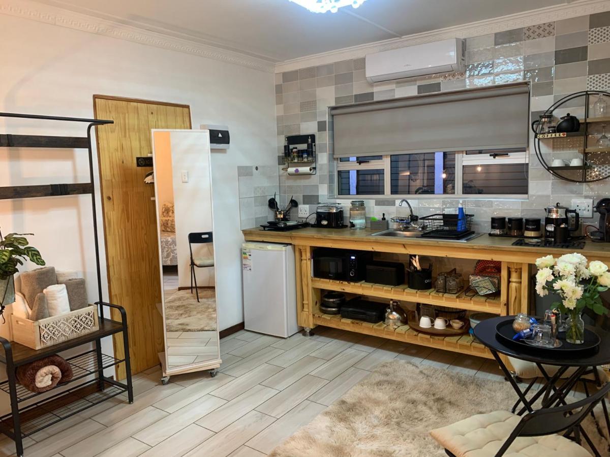 Gabbys Cottage Guesthouse 블룸폰테인 외부 사진